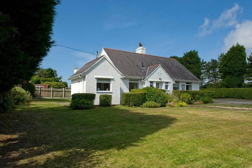 Cae Grugog Cottage-3 Bed-Sleeps 6-Ground Floor Bathroom Trearddur Exterior photo